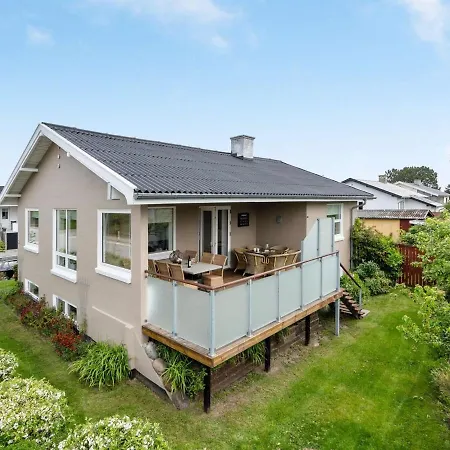 Holiday home Kurt - 600m From The Sea By Interhome