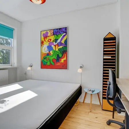 Kurt - 600m From The Sea By Interhome