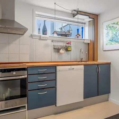 Kurt - 600m From The Sea By Interhome *
